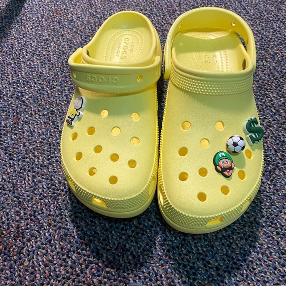 CROCS Yellow Platform Clogs with Fun Charms - Picture 1 of 4